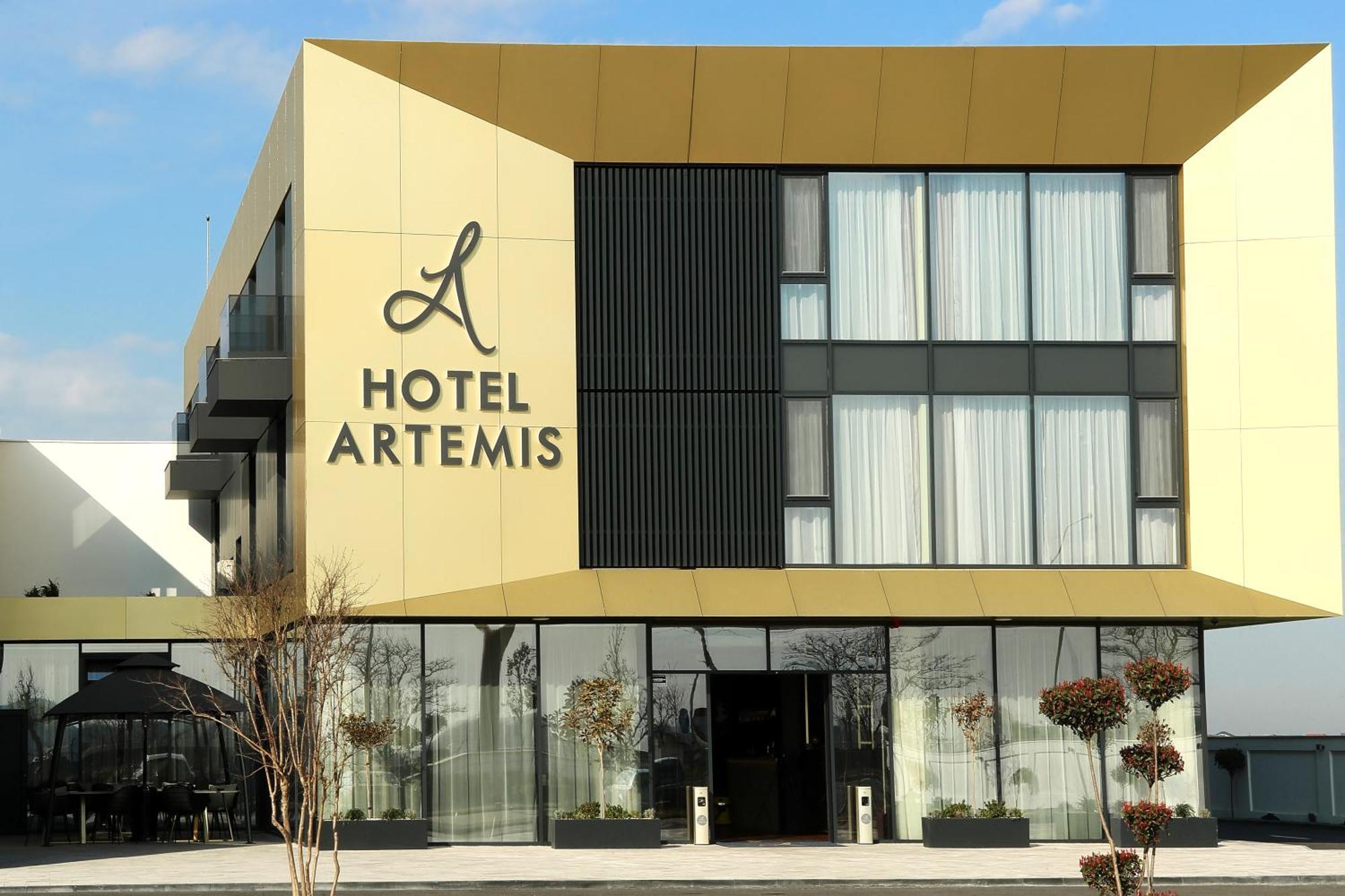 Hotel Artemis 拉迪亚 外观 照片
